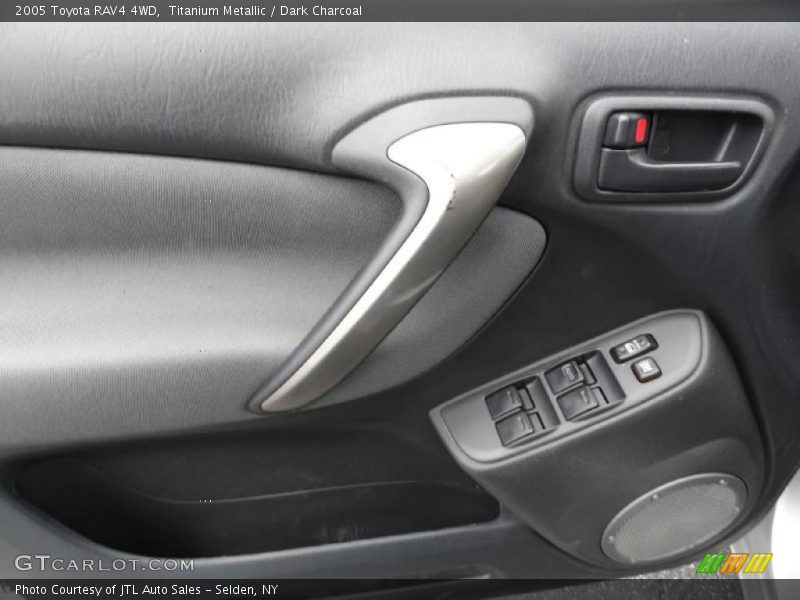 Titanium Metallic / Dark Charcoal 2005 Toyota RAV4 4WD
