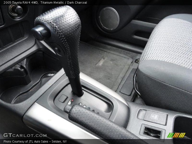 Titanium Metallic / Dark Charcoal 2005 Toyota RAV4 4WD