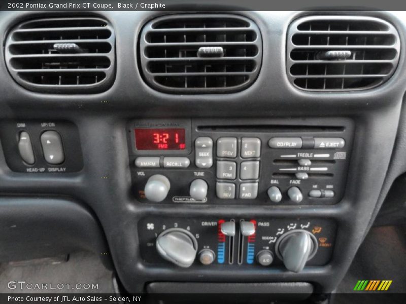 Controls of 2002 Grand Prix GT Coupe