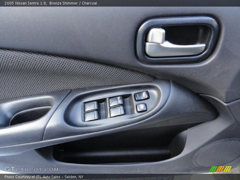 Bronze Shimmer / Charcoal 2005 Nissan Sentra 1.8