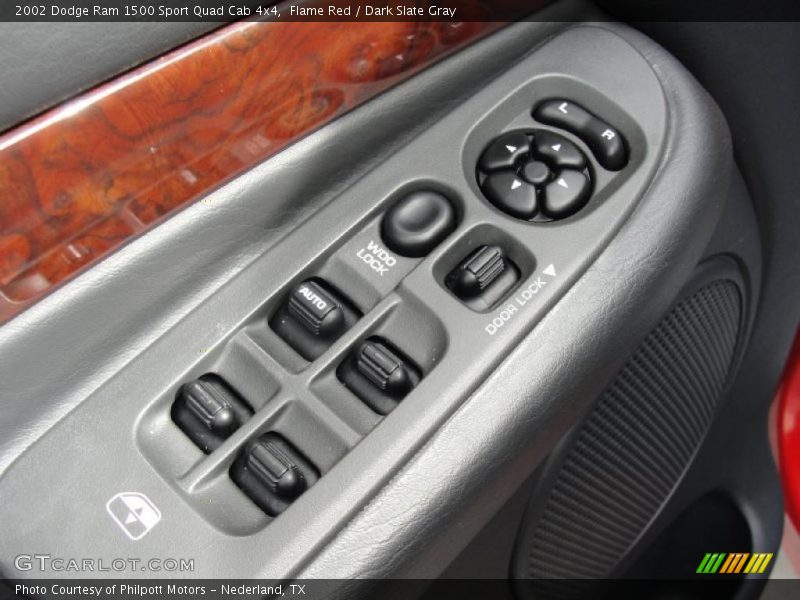Flame Red / Dark Slate Gray 2002 Dodge Ram 1500 Sport Quad Cab 4x4
