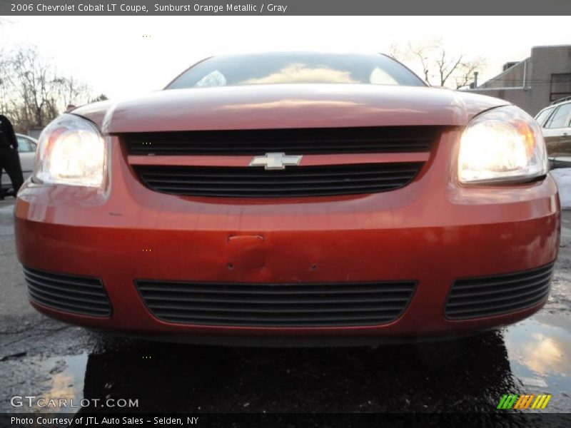 Sunburst Orange Metallic / Gray 2006 Chevrolet Cobalt LT Coupe