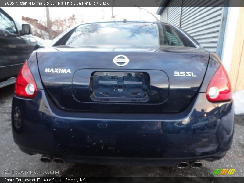 Majestic Blue Metallic / Black 2005 Nissan Maxima 3.5 SL