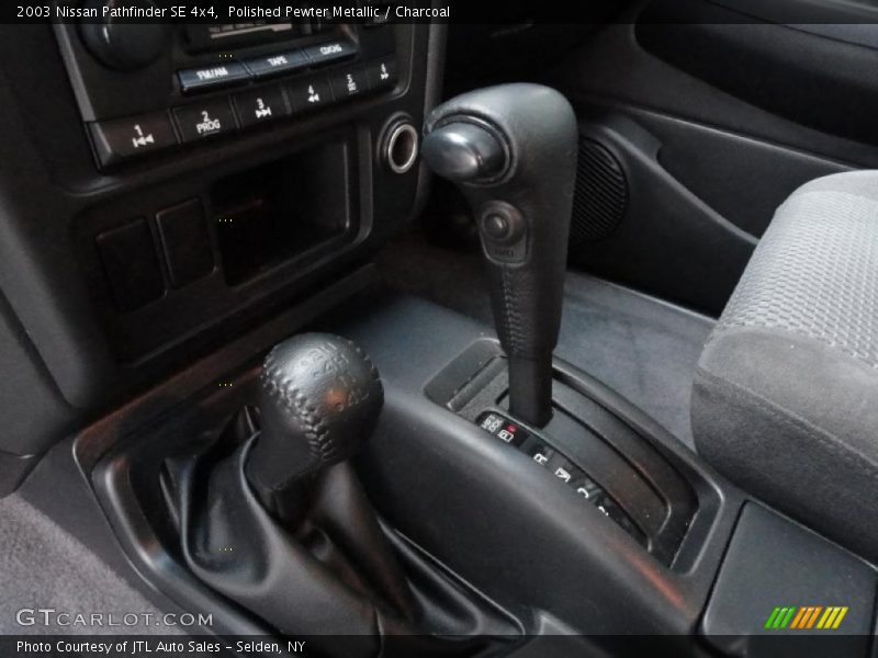 Polished Pewter Metallic / Charcoal 2003 Nissan Pathfinder SE 4x4