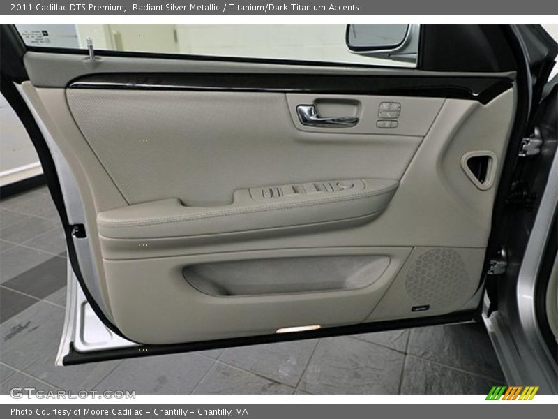 Radiant Silver Metallic / Titanium/Dark Titanium Accents 2011 Cadillac DTS Premium