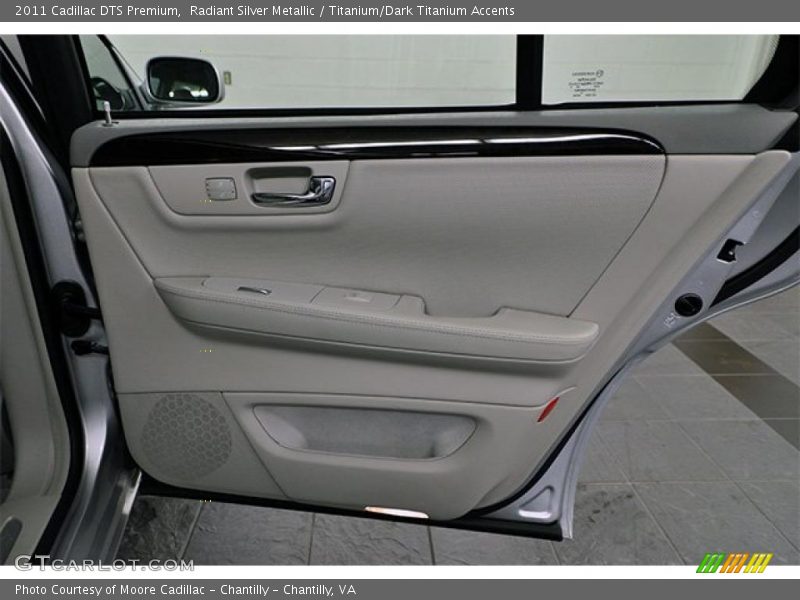Radiant Silver Metallic / Titanium/Dark Titanium Accents 2011 Cadillac DTS Premium