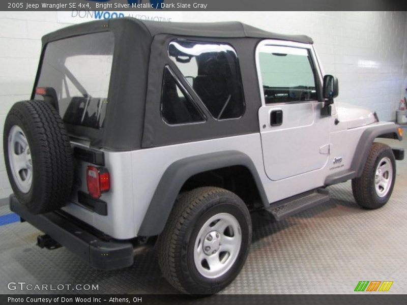 Bright Silver Metallic / Dark Slate Gray 2005 Jeep Wrangler SE 4x4