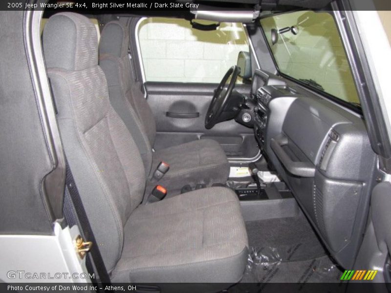 Bright Silver Metallic / Dark Slate Gray 2005 Jeep Wrangler SE 4x4