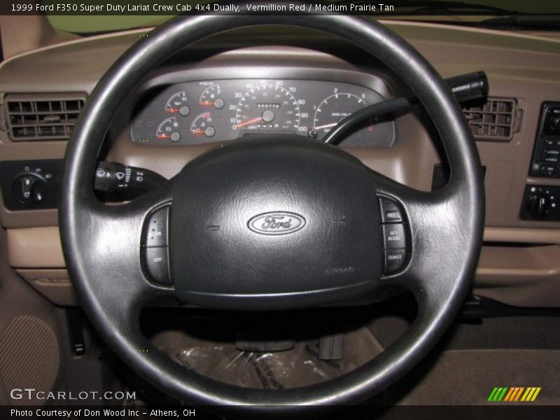  1999 F350 Super Duty Lariat Crew Cab 4x4 Dually Steering Wheel