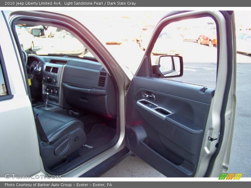 Light Sandstone Pearl / Dark Slate Gray 2010 Jeep Liberty Limited 4x4
