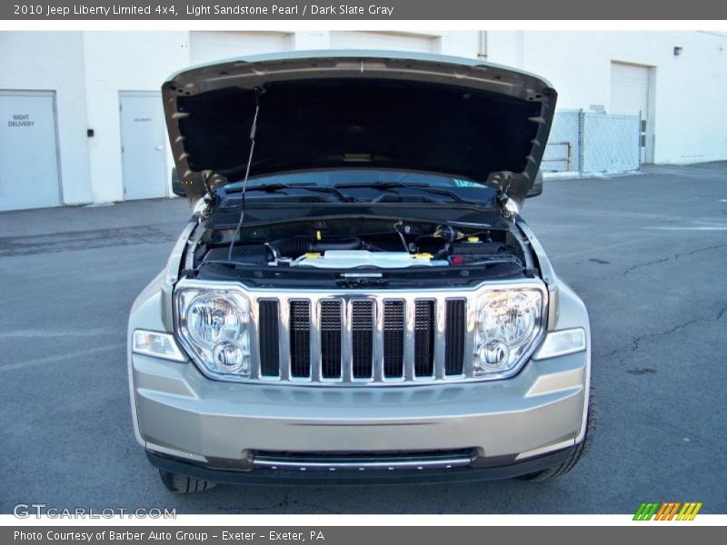 Light Sandstone Pearl / Dark Slate Gray 2010 Jeep Liberty Limited 4x4