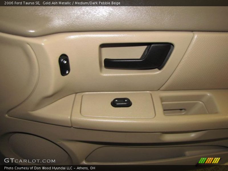 Gold Ash Metallic / Medium/Dark Pebble Beige 2006 Ford Taurus SE