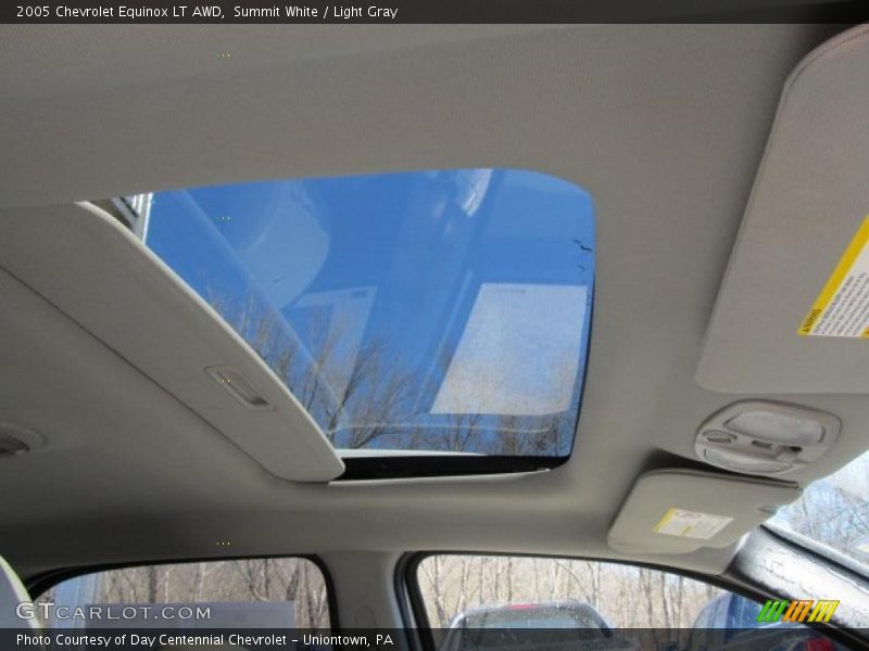 Summit White / Light Gray 2005 Chevrolet Equinox LT AWD