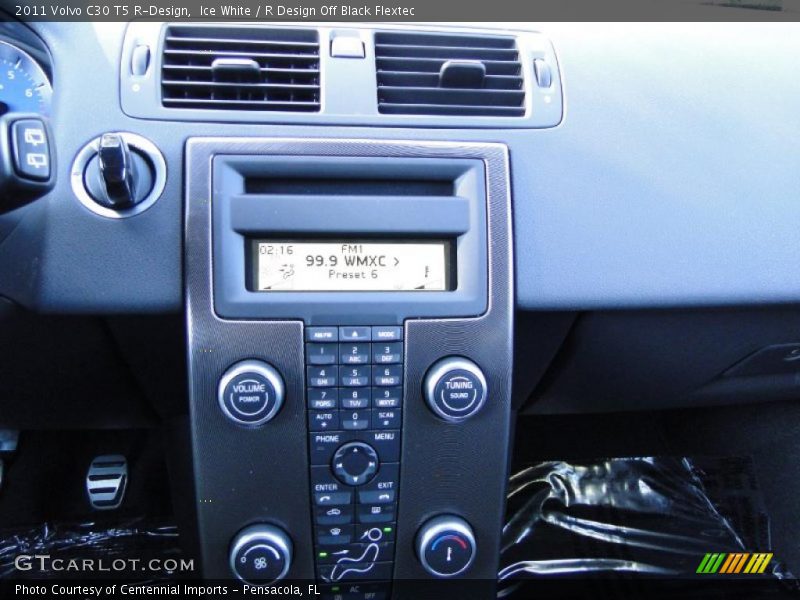 Controls of 2011 C30 T5 R-Design