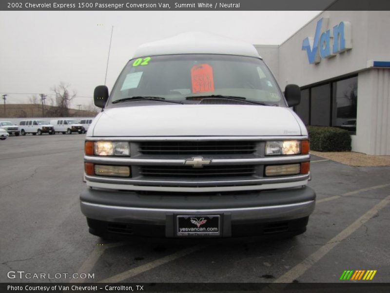 Summit White / Neutral 2002 Chevrolet Express 1500 Passenger Conversion Van