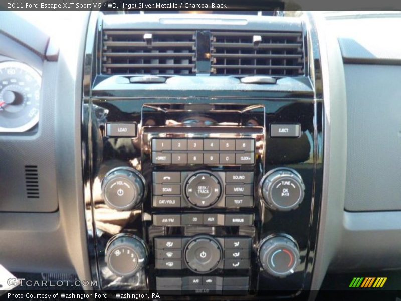 Controls of 2011 Escape XLT Sport V6 4WD