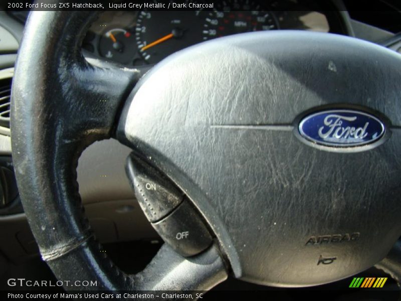 Liquid Grey Metallic / Dark Charcoal 2002 Ford Focus ZX5 Hatchback