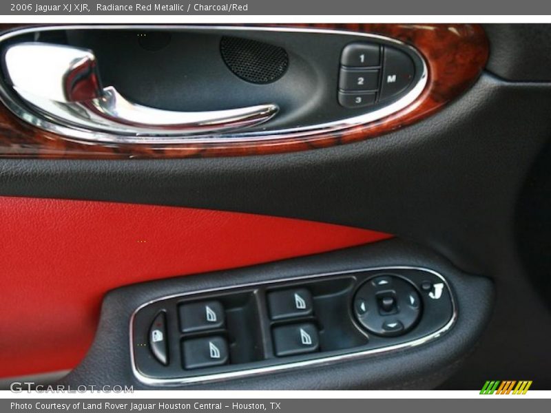 Controls of 2006 XJ XJR