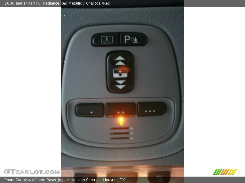 Controls of 2006 XJ XJR