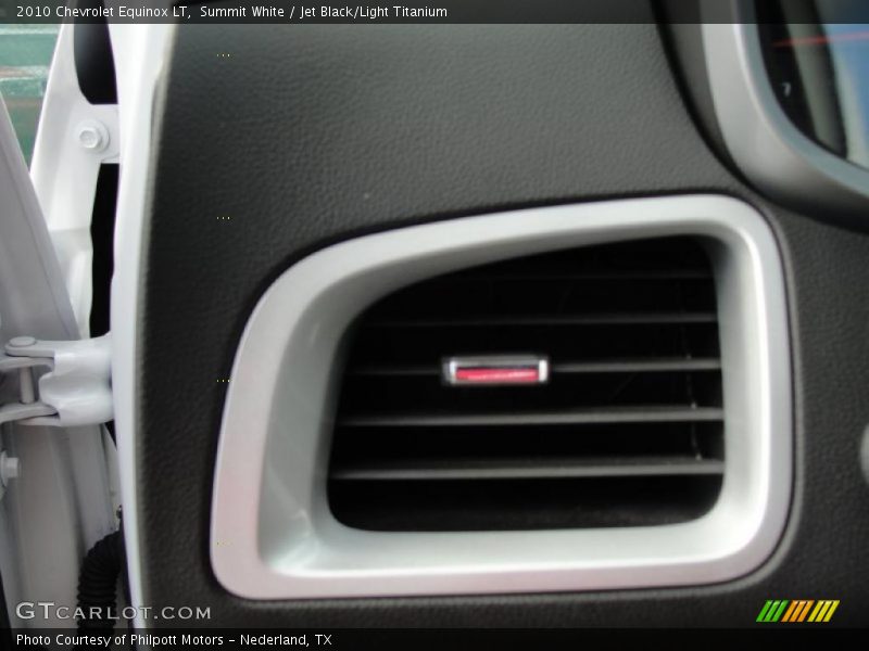Summit White / Jet Black/Light Titanium 2010 Chevrolet Equinox LT