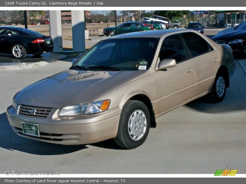 Cashmere Beige Metallic / Oak 1998 Toyota Camry LE