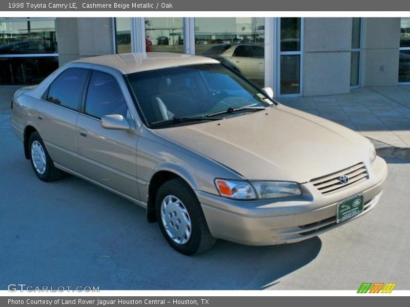 Cashmere Beige Metallic / Oak 1998 Toyota Camry LE