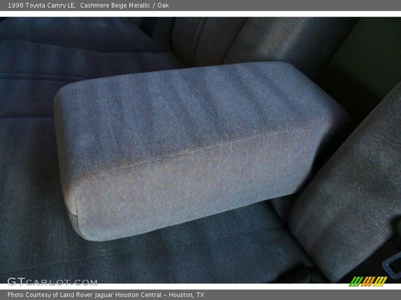 Cashmere Beige Metallic / Oak 1998 Toyota Camry LE