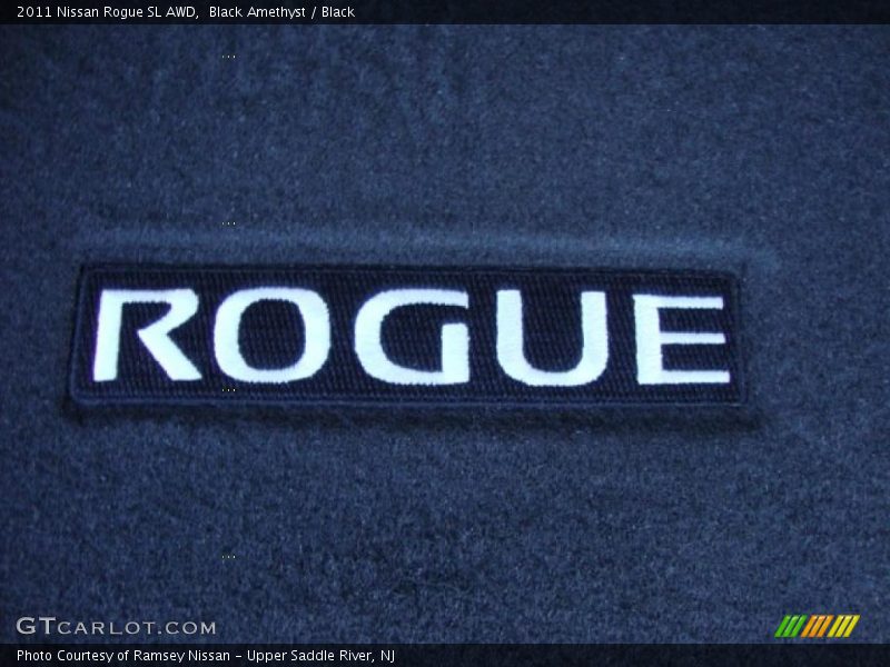  2011 Rogue SL AWD Logo