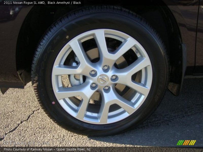  2011 Rogue SL AWD Wheel