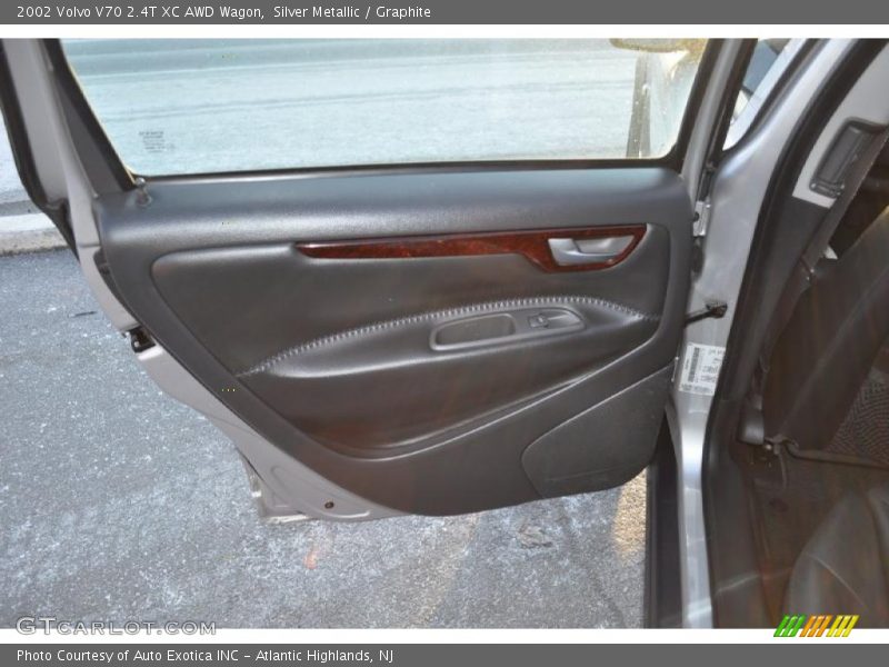 Silver Metallic / Graphite 2002 Volvo V70 2.4T XC AWD Wagon