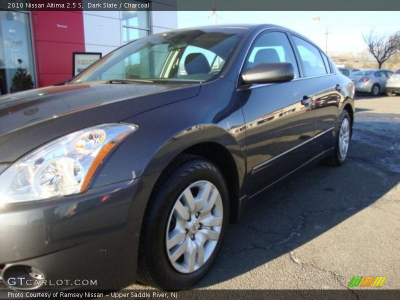Dark Slate / Charcoal 2010 Nissan Altima 2.5 S