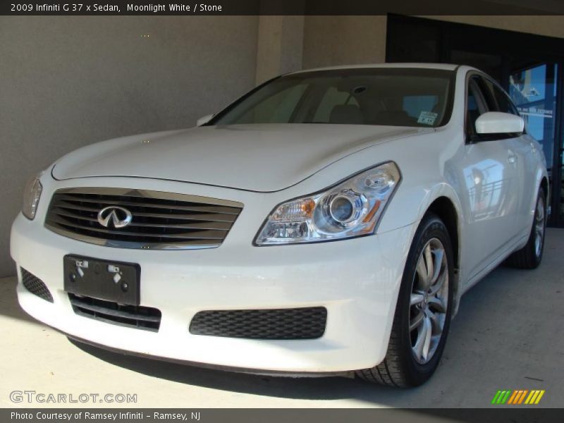 Moonlight White / Stone 2009 Infiniti G 37 x Sedan