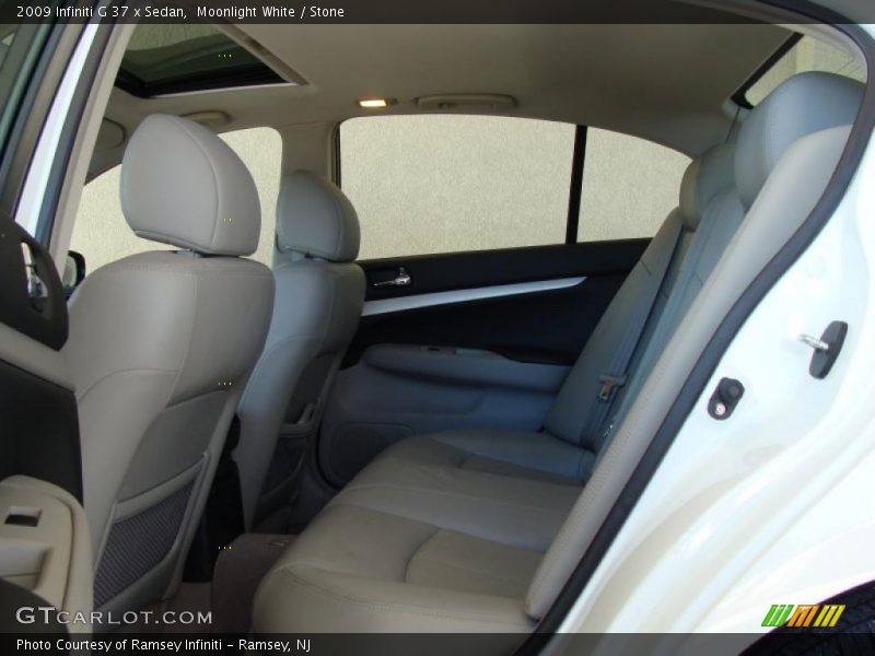 Moonlight White / Stone 2009 Infiniti G 37 x Sedan