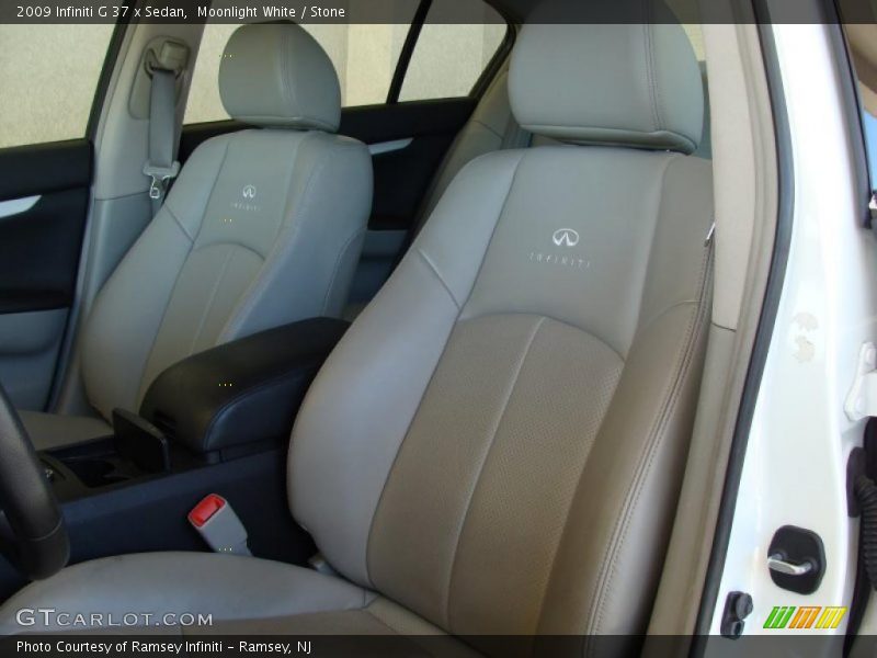 Moonlight White / Stone 2009 Infiniti G 37 x Sedan