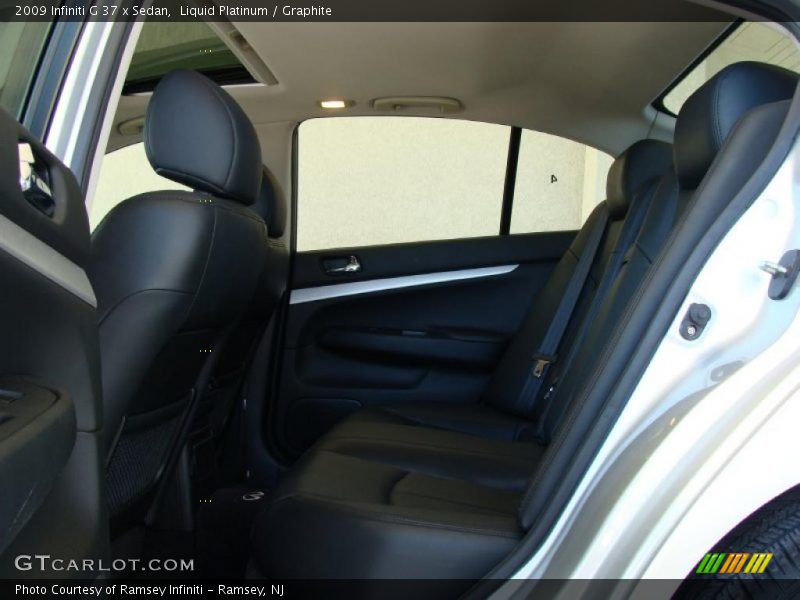 Liquid Platinum / Graphite 2009 Infiniti G 37 x Sedan