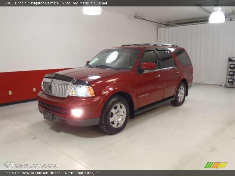 Vivid Red Metallic / Camel 2005 Lincoln Navigator Ultimate