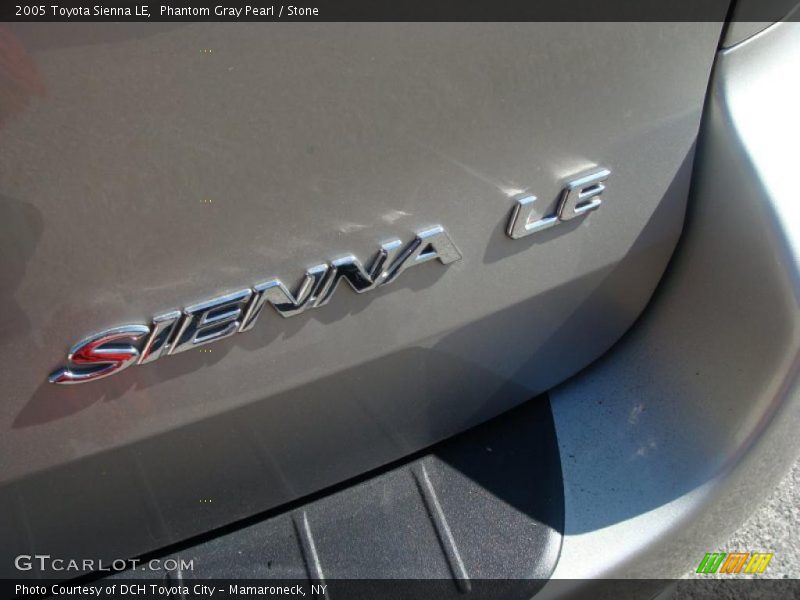 Phantom Gray Pearl / Stone 2005 Toyota Sienna LE