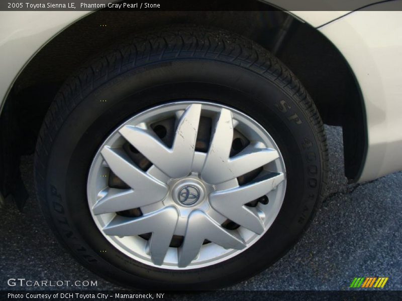 Phantom Gray Pearl / Stone 2005 Toyota Sienna LE