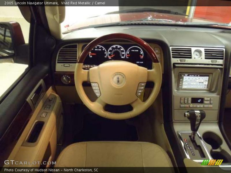 Vivid Red Metallic / Camel 2005 Lincoln Navigator Ultimate