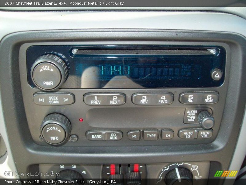 Moondust Metallic / Light Gray 2007 Chevrolet TrailBlazer LS 4x4