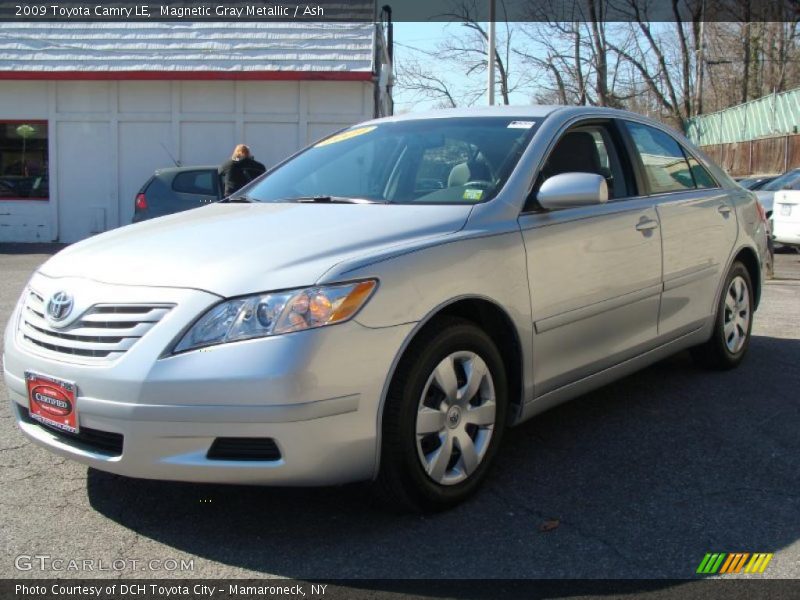Magnetic Gray Metallic / Ash 2009 Toyota Camry LE