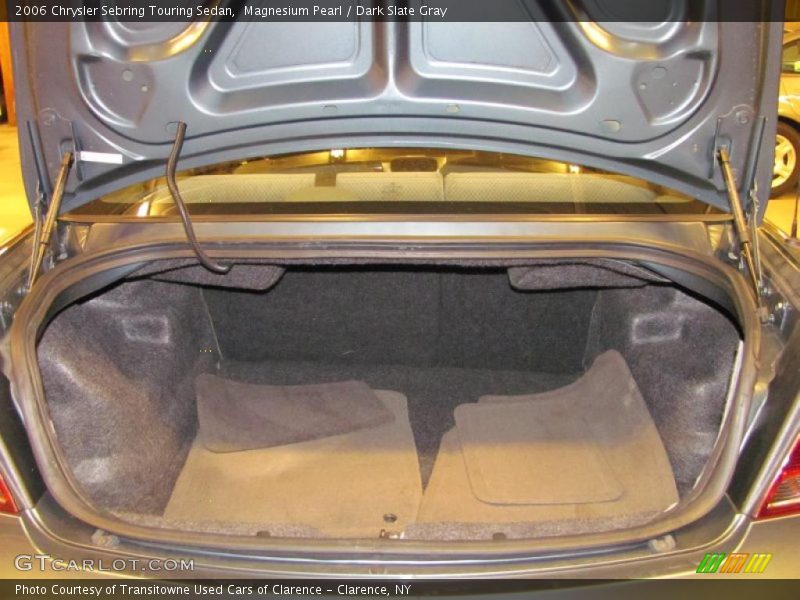  2006 Sebring Touring Sedan Trunk