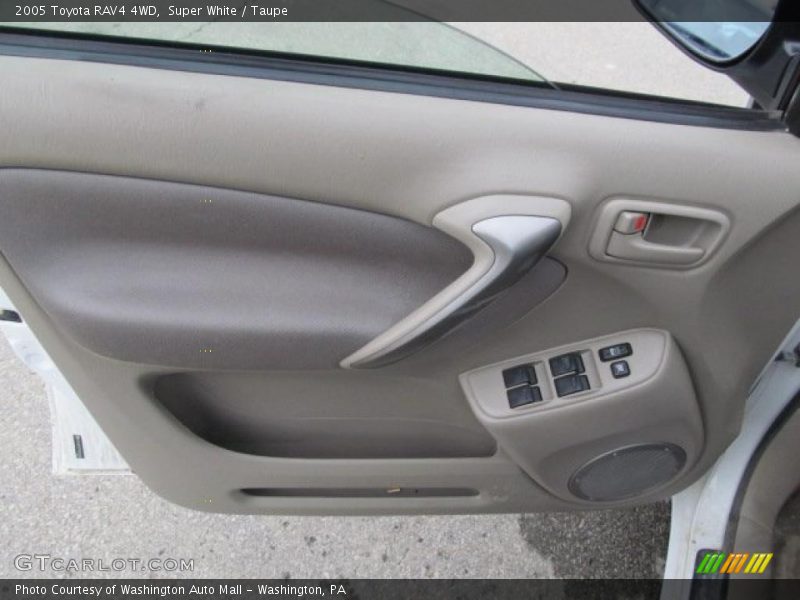 Super White / Taupe 2005 Toyota RAV4 4WD