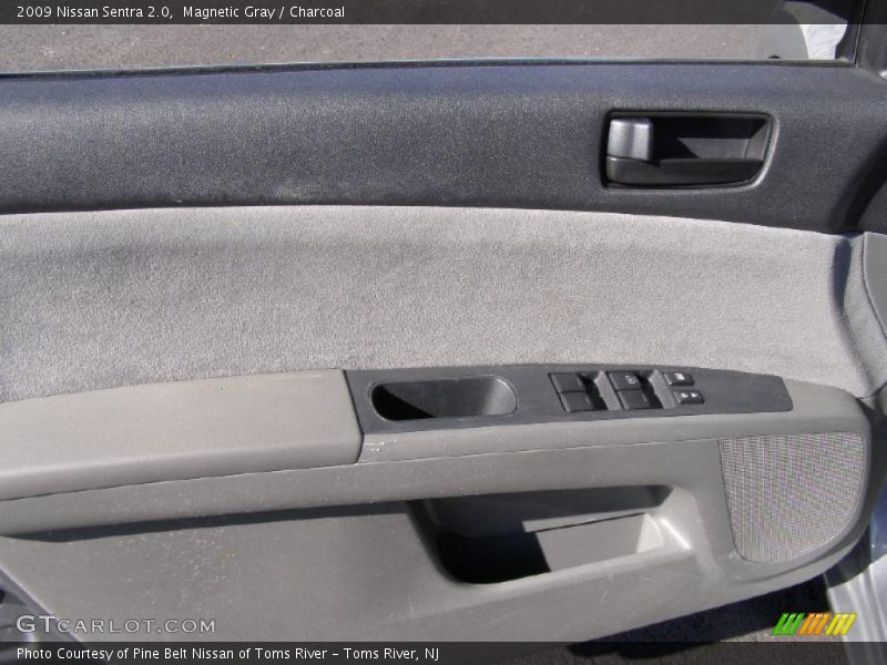 Magnetic Gray / Charcoal 2009 Nissan Sentra 2.0