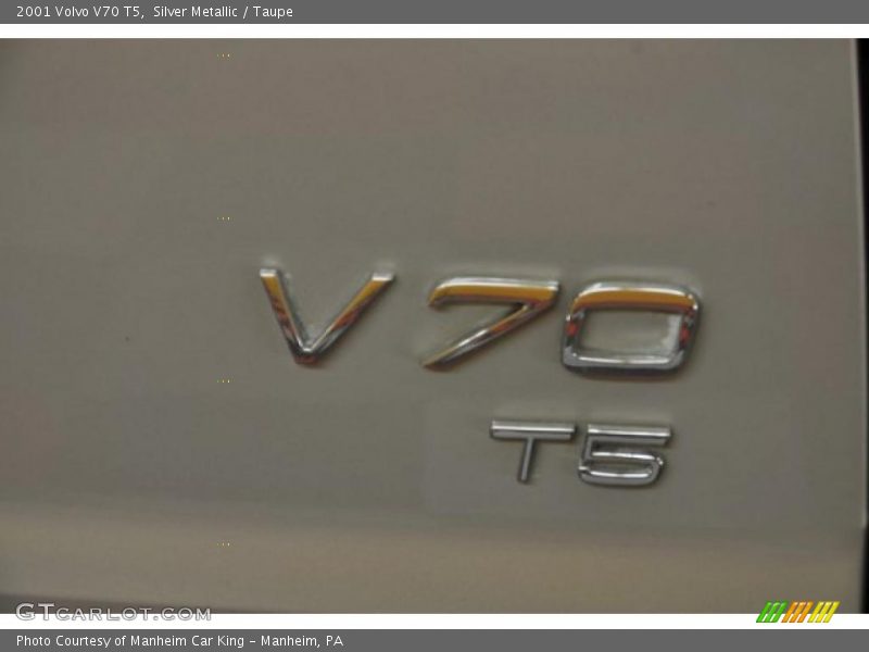 Silver Metallic / Taupe 2001 Volvo V70 T5