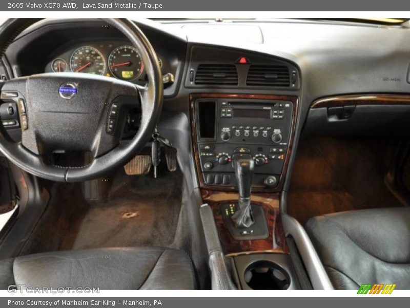 Lava Sand Metallic / Taupe 2005 Volvo XC70 AWD