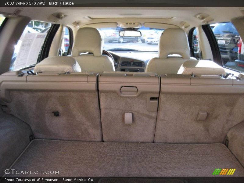 Black / Taupe 2003 Volvo XC70 AWD