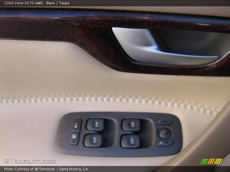 Black / Taupe 2003 Volvo XC70 AWD
