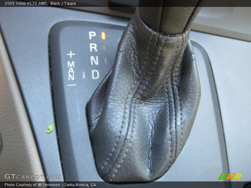 Black / Taupe 2003 Volvo XC70 AWD