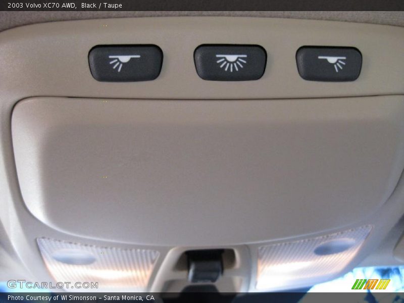 Black / Taupe 2003 Volvo XC70 AWD